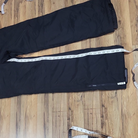 AMAZON ESSENTIALS Black Water-Resistant Insulated Snow Pants - Picture 13 of 14